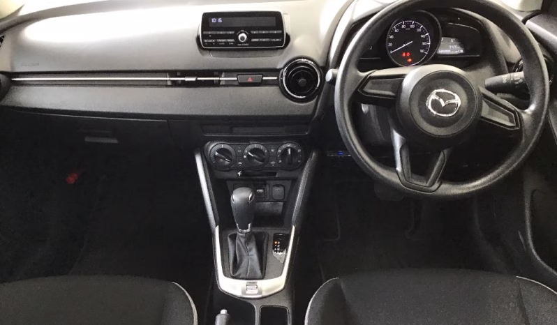 
								MAZDA 2 full									