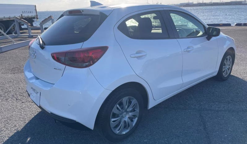
								MAZDA 2 full									