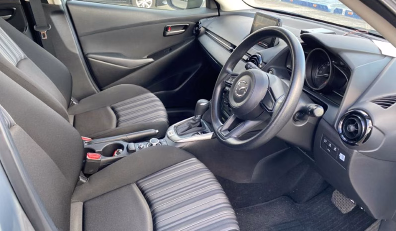 
								MAZDA 2 full									