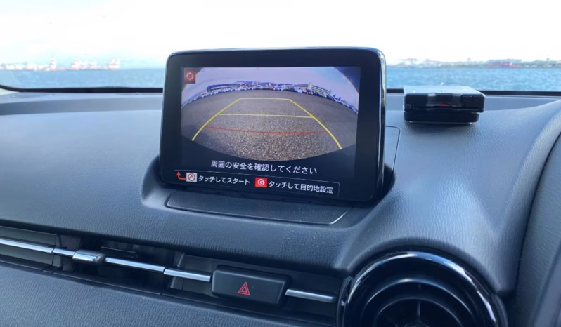 
								MAZDA 2 full									