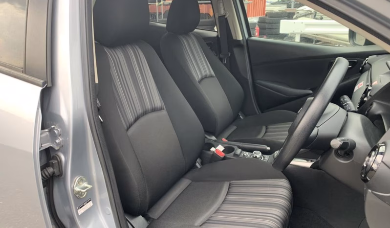 
								MAZDA 2 full									