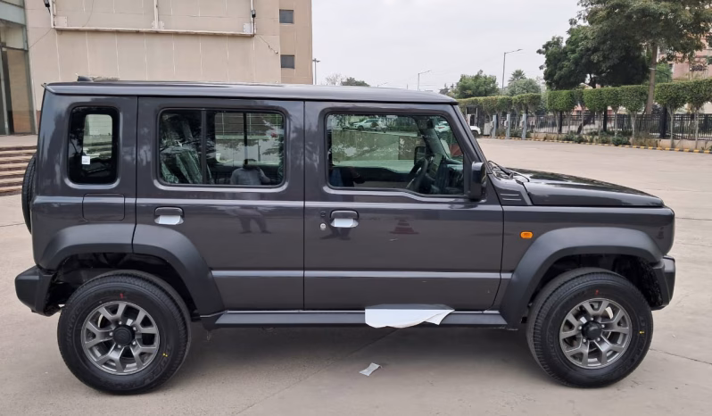 
								SUZUKI JIMNY GLX 5-DOOR (4×4) full									