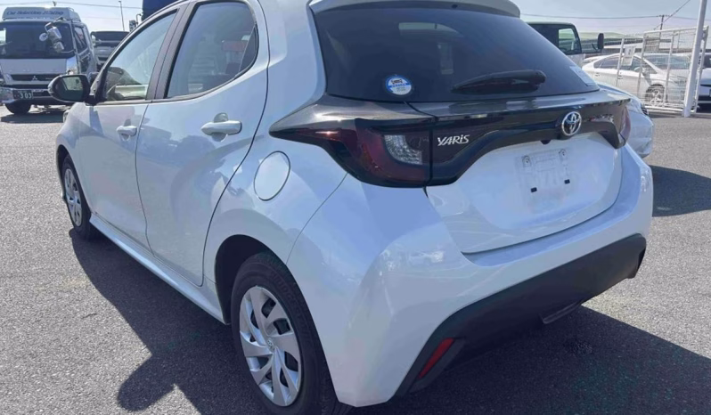 
								TOYOTA YARIS full									