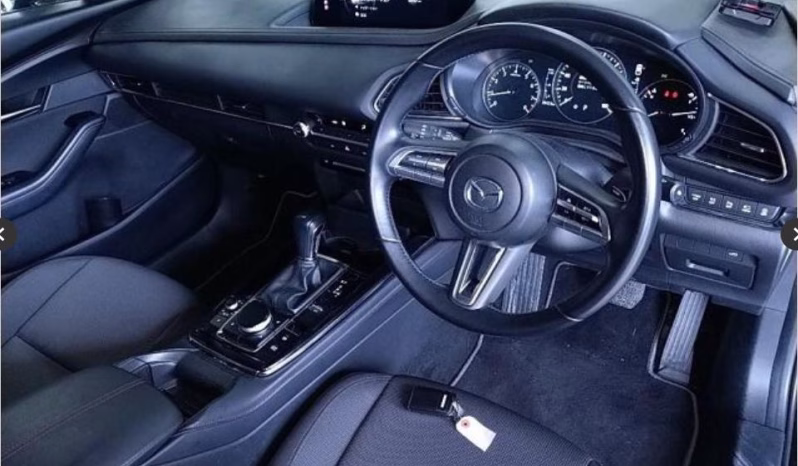 
								MAZDA CX-30 (Black Edition) full									