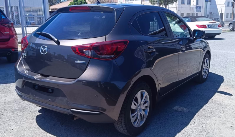 
								MAZDA 2 full									