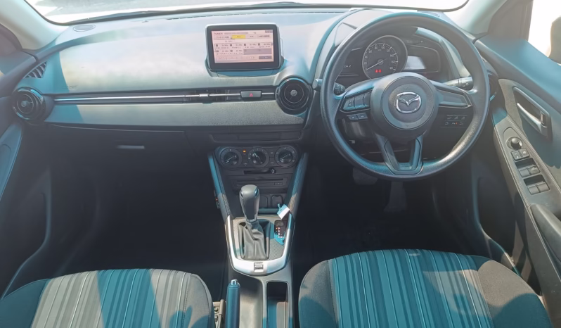 
								MAZDA 2 full									