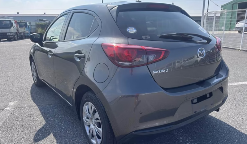 
								MAZDA 2 full									