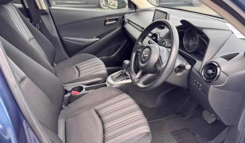 
								MAZDA 2 full									
