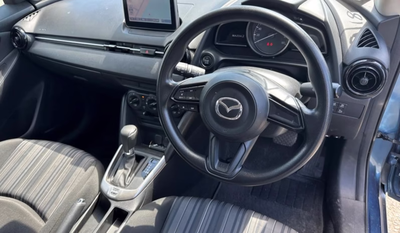 
								MAZDA 2 full									
