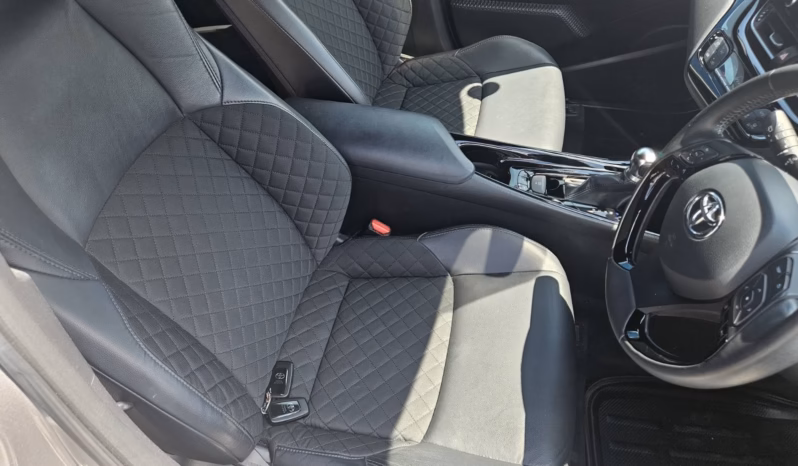
								TOYOTA C-HR full									