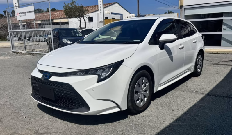 
								TOYOTA COROLLA TOURING Hybrid full									