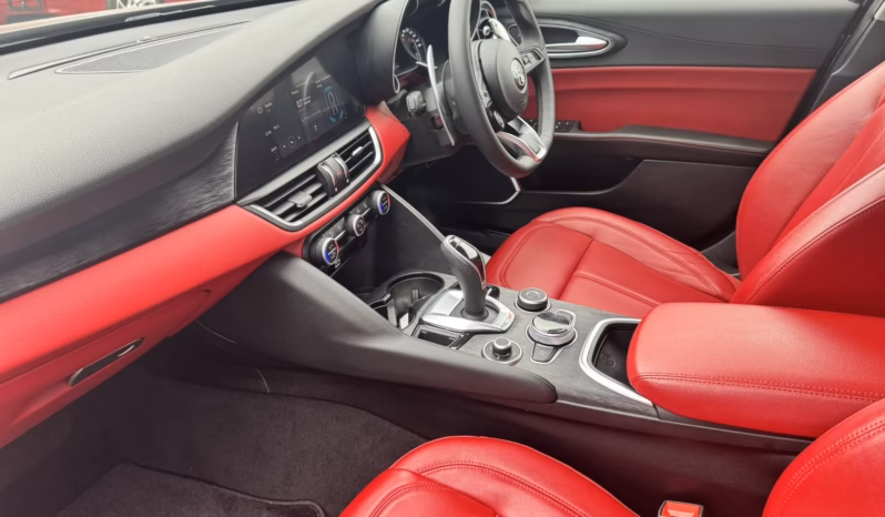 
								ALFA ROMEO GIULIA SPRINT full									