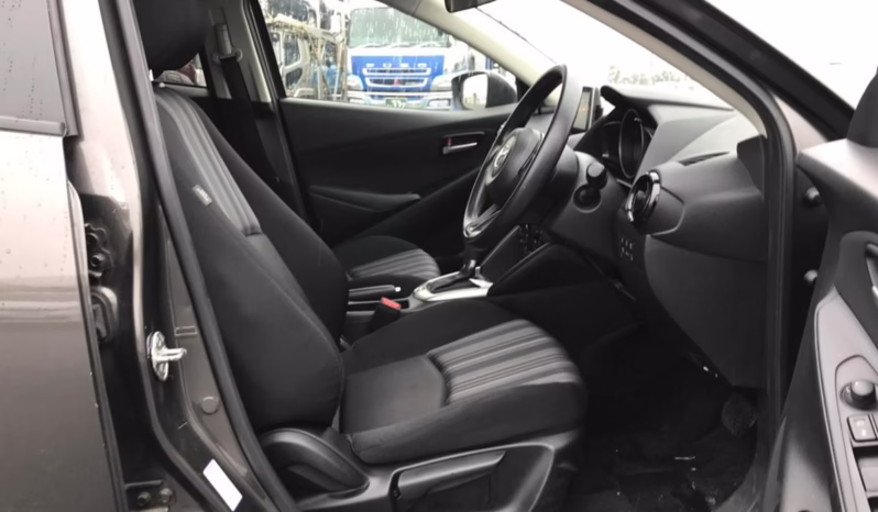 
								MAZDA 2 full									
