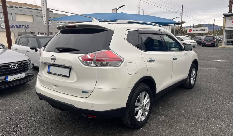 
								NISSAN X-TRAIL full									