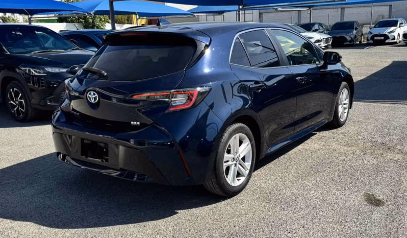 
								TOYOTA COROLLA SPORT HYBRID full									