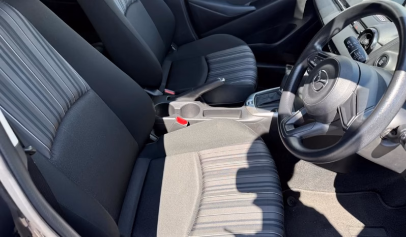 
								MAZDA 2 full									