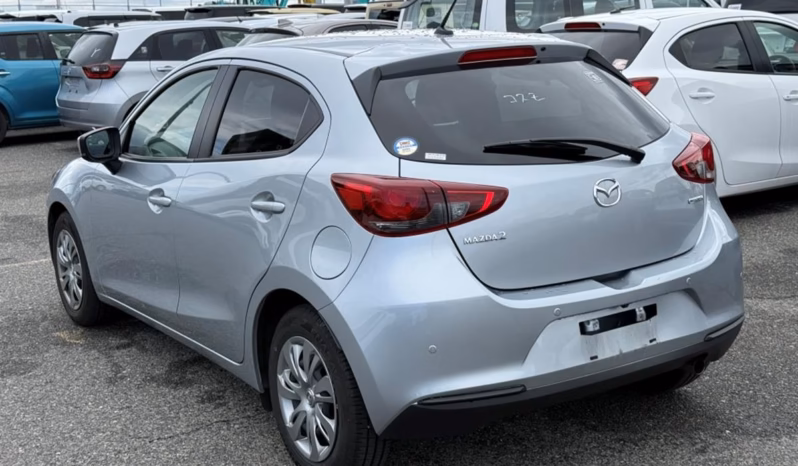 
								MAZDA 2 full									