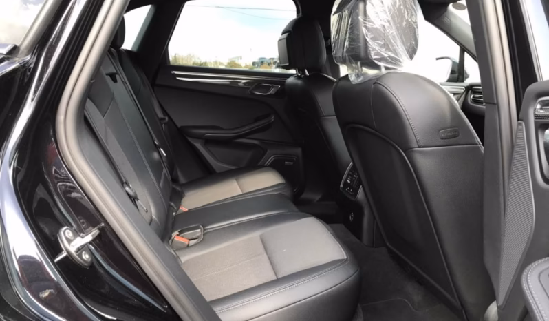 
								PORCHE MACAN S SPROTS CHRONO full									