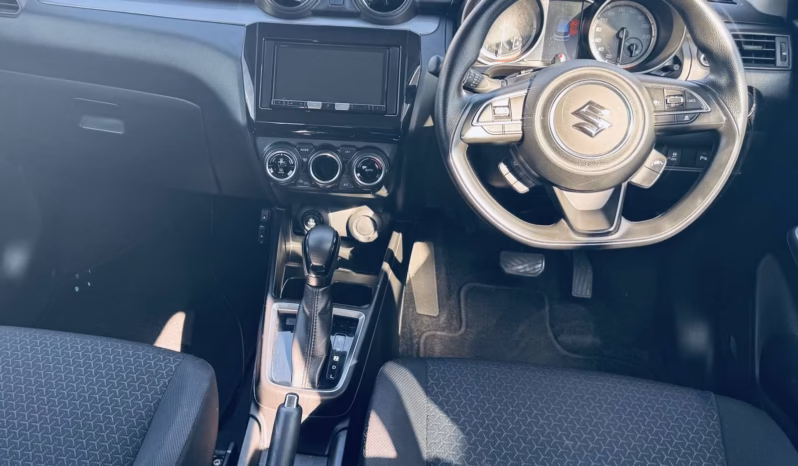 
								SUZUKI SWIFT full									