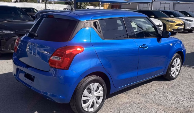 
								SUZUKI SWIFT full									