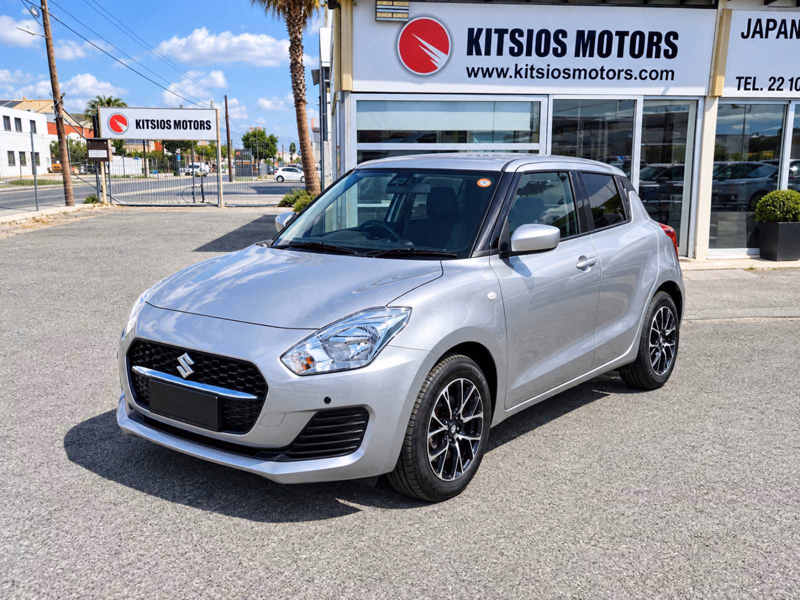 SUZUKI SWIFT