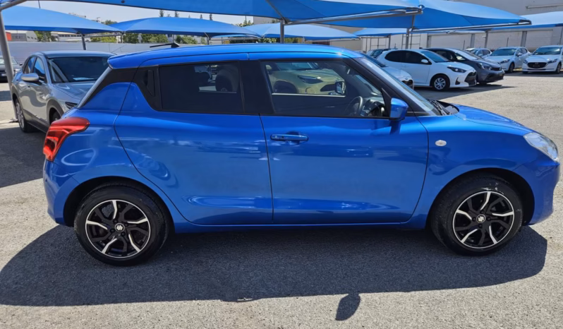 
								SUZUKI SWIFT full									