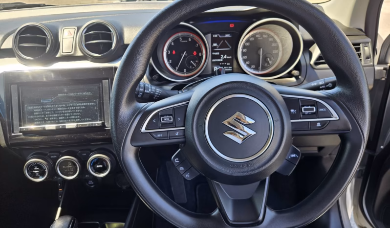 
								SUZUKI SWIFT full									