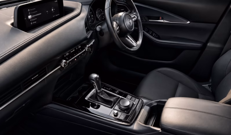 
								MAZDA CX-30 full									