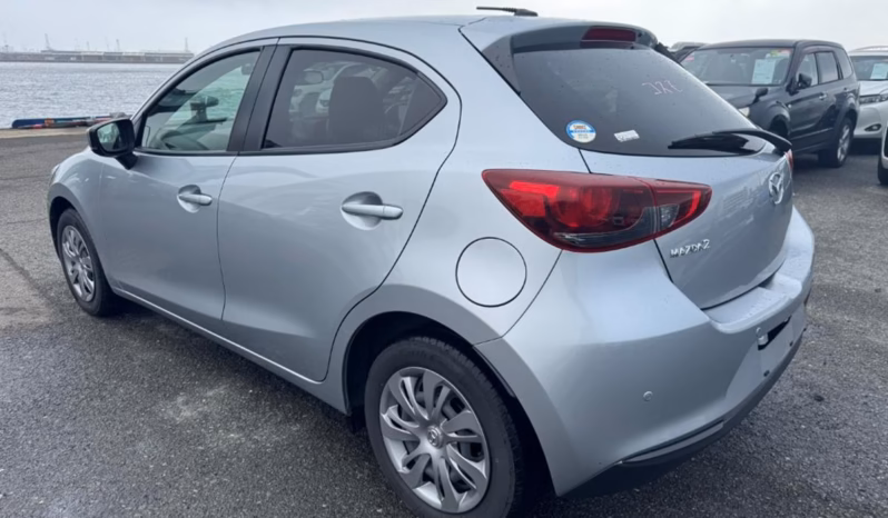 
								MAZDA 2 full									
