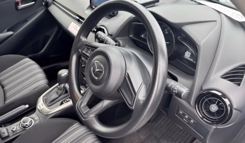 
								MAZDA 2 full									