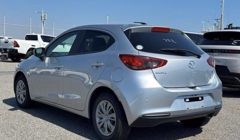 
								MAZDA 2 full									