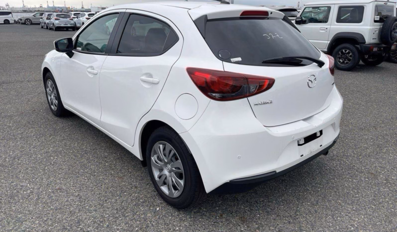 
								MAZDA 2 full									