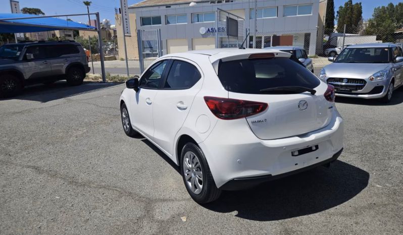 
								MAZDA 2 full									