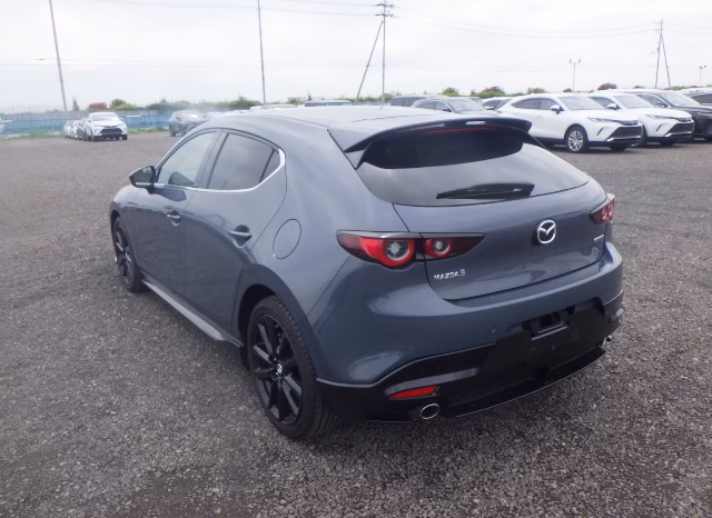 
								MAZDA 3 full									