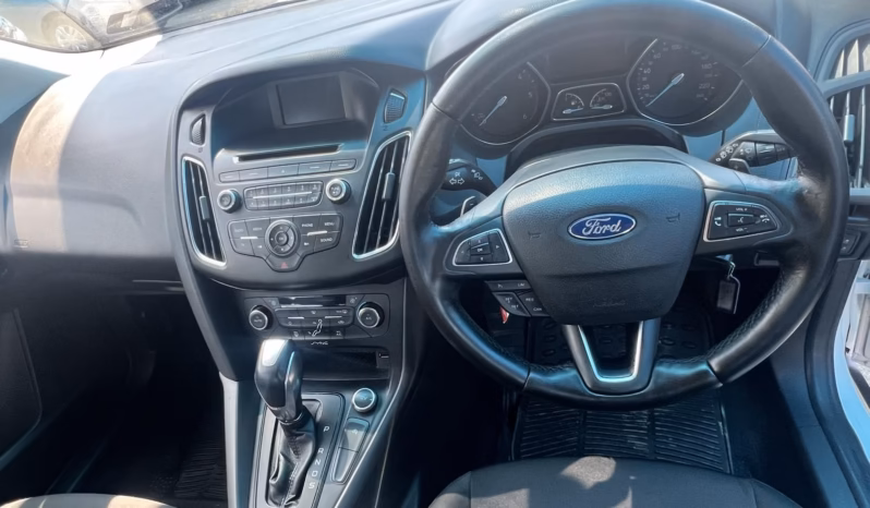 
								FORD FOCUS full									