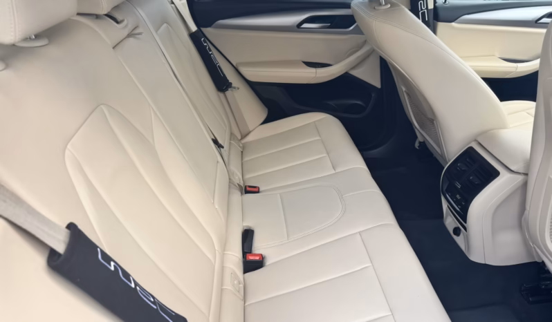 
								BMW X3 full									