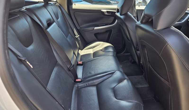 
								VOLVO XC-60 T5 full									