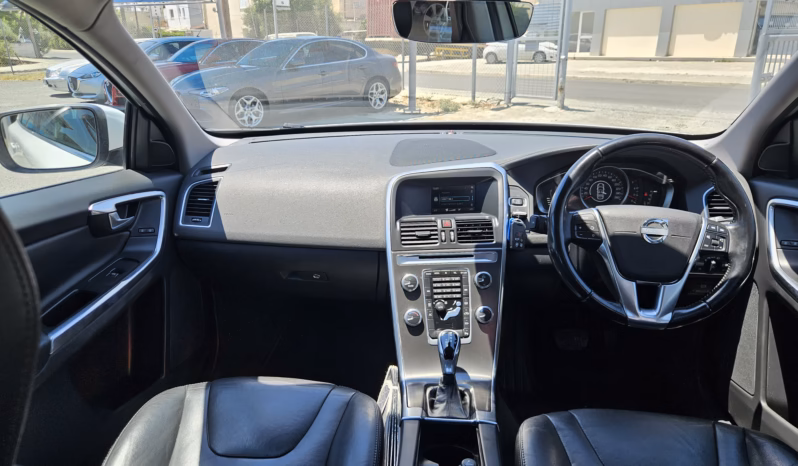 
								VOLVO XC-60 T5 full									