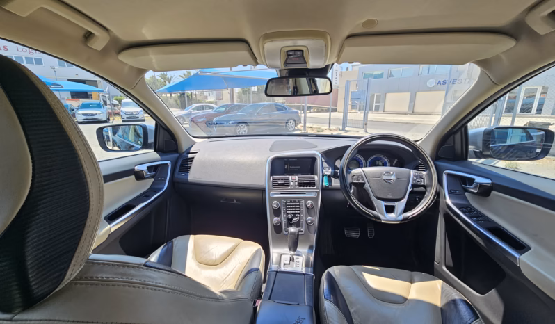 
								VOLVO XC-60 T5 full									