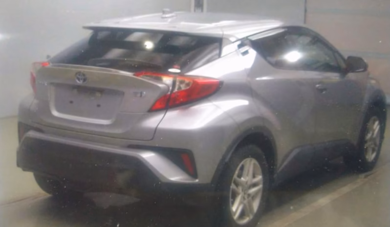 
								TOYOTA C-HR HYBRID full									