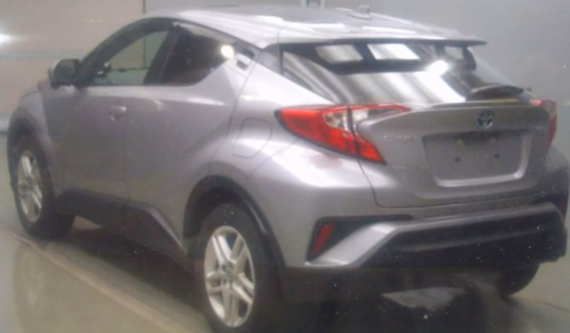 
								TOYOTA C-HR HYBRID full									