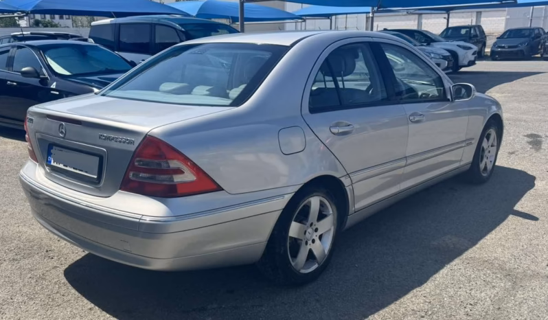 
								MERCEDES C200 full									