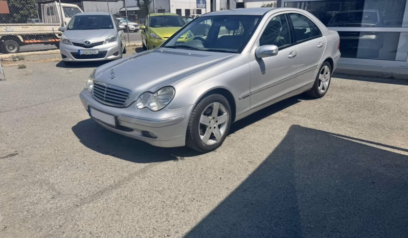 
								MERCEDES C200 full									