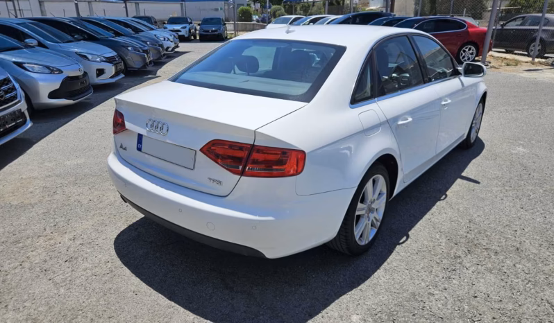 
								Audi A4 full									