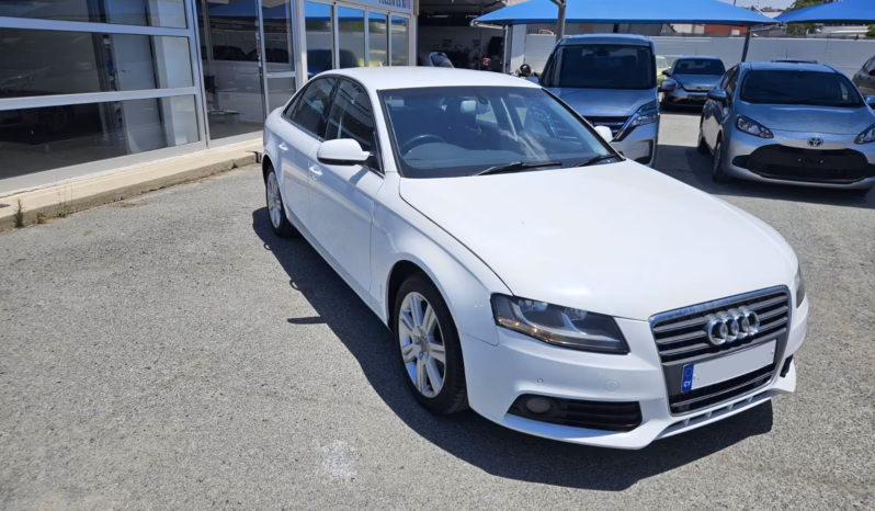 
								Audi A4 full									