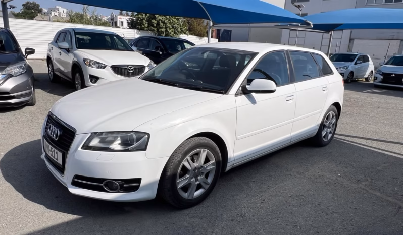 
								Audi A3 Sportback full									