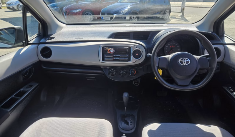 
								TOYOTA VITZ full									