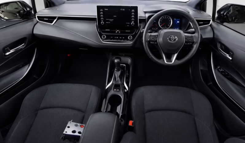 
								TOYOTA COROLLA SPORT G full									