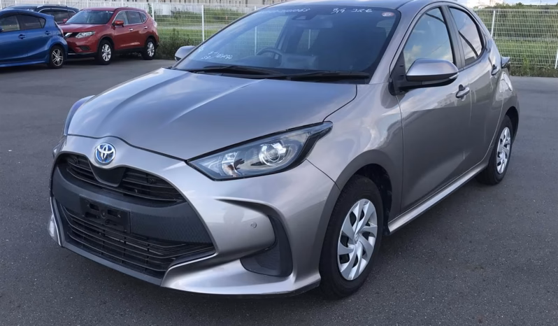 
								TOYOTA YARIS Hybrid full									