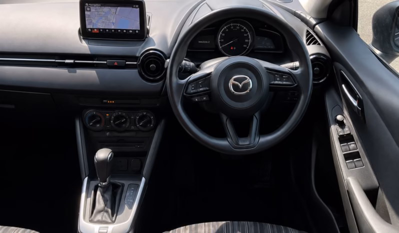 
								MAZDA 2 full									